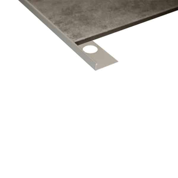 Διακοσμιτικό προφίλ πλακιδίων Matt Silver XQ-01 KARAG 0,8x250cm - Image 1
